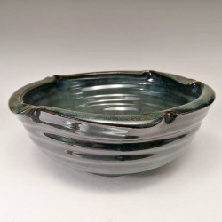 Mid-size bowl of stonewarel, front view