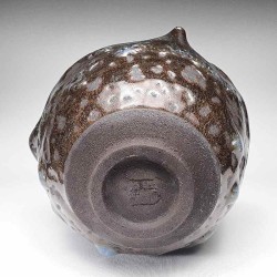 Mid-size bowl with Guan glaze, downside view