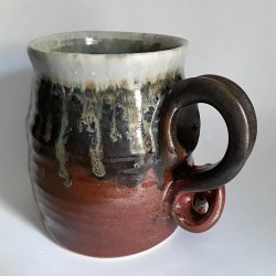 Stoneware mug, medium-sized cup, right view