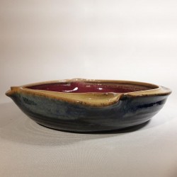 Shallow bowl or deep dish, side view