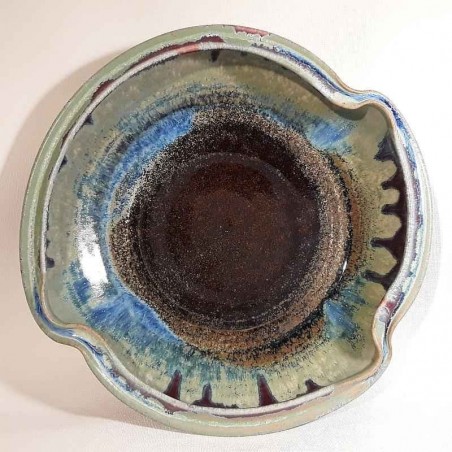 Shallow bowl or deep dish, interior view
